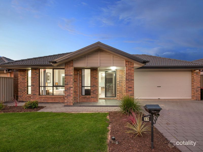 35 Banff St, Burton, SA 5110