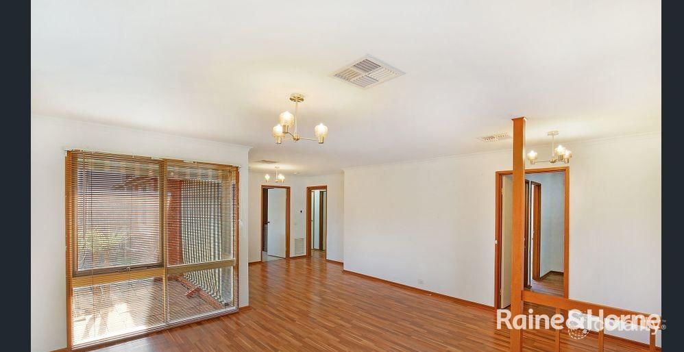 1/11 Marshall Dr, Mill Park, VIC 3082