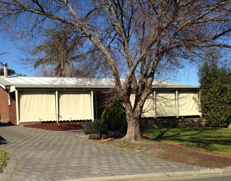 16 Marlborough Ave, Victor Harbor, SA 5211