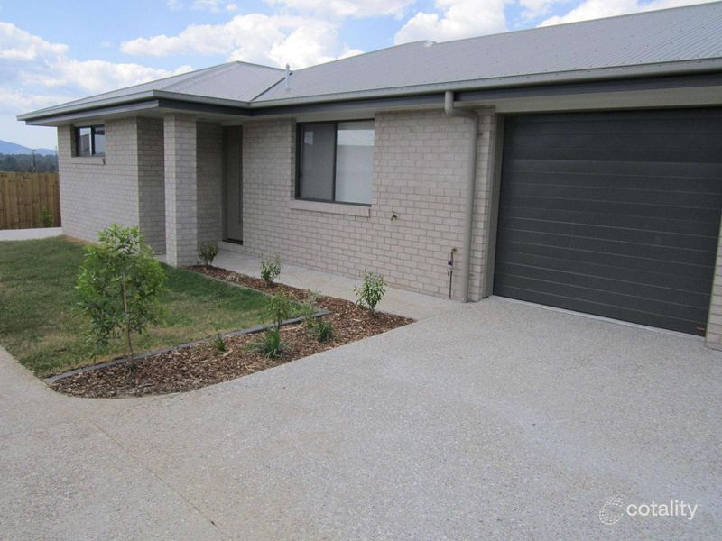 2/49 Nelson St, Bundamba, QLD 4304