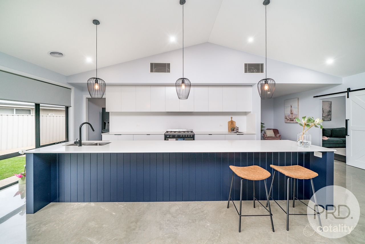 26 Wiveon St, Gobbagombalin, NSW 2650