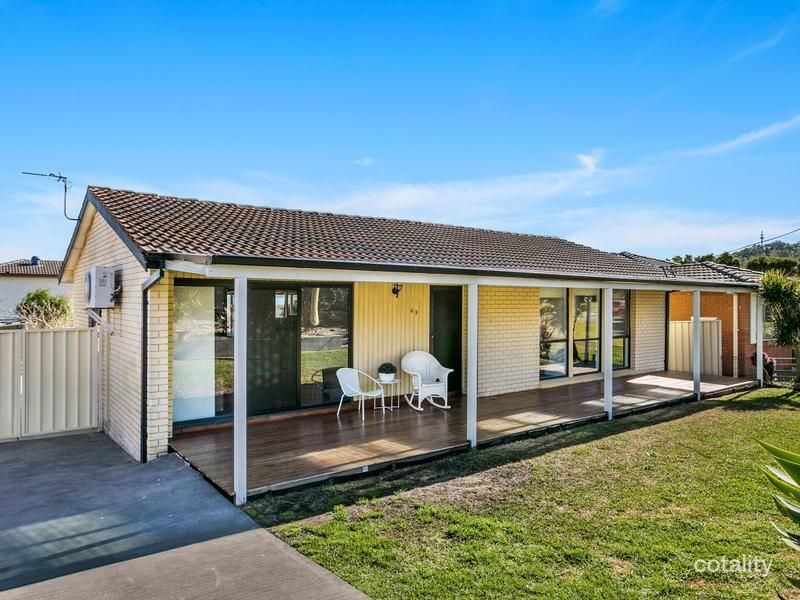 63 Goolagong Cct, Mount Warrigal, NSW 2528