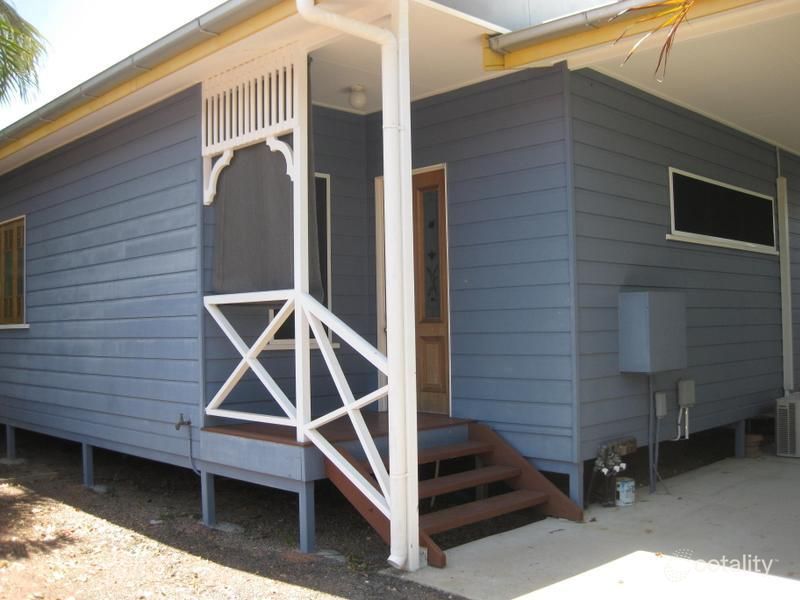 9a Ninth Ave, Railway Estate, QLD 4810
