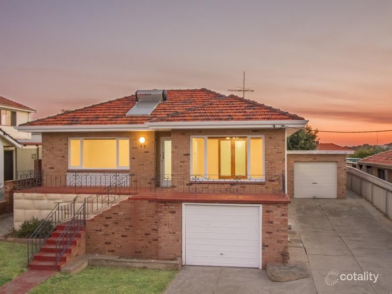 69 Samson St, White Gum Valley, WA 6162