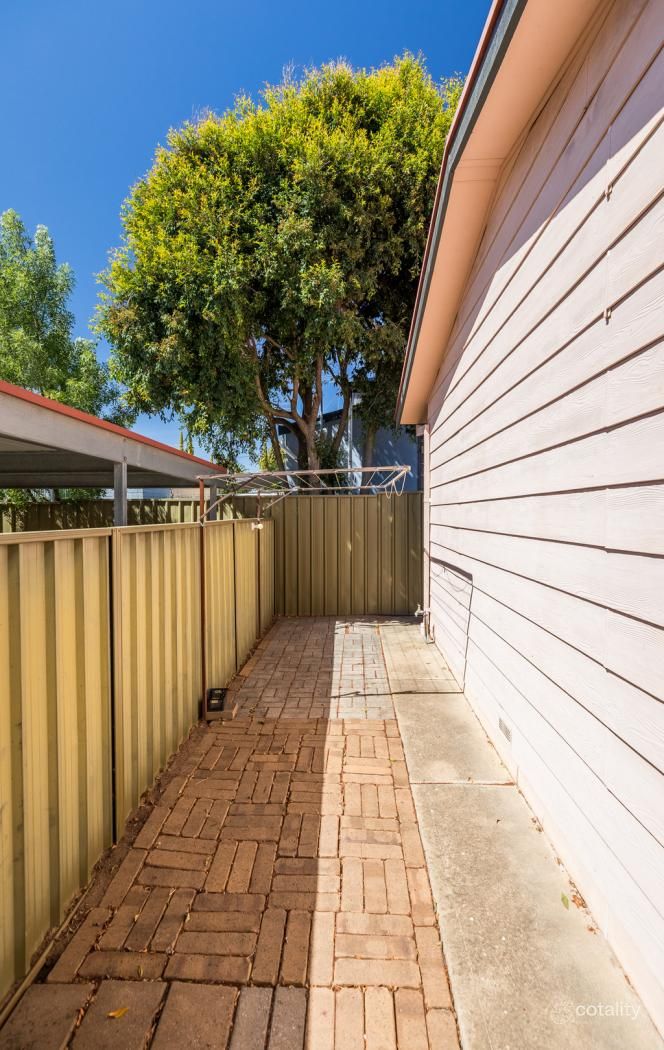 2/37 Agnes St, Clare, SA 5453