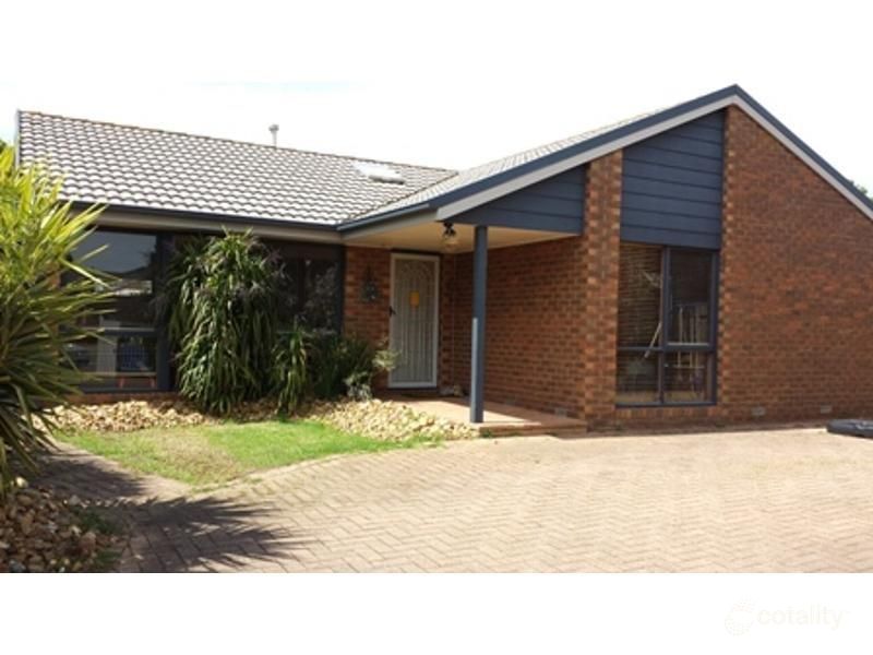 13 John St, Werribee, VIC 3030