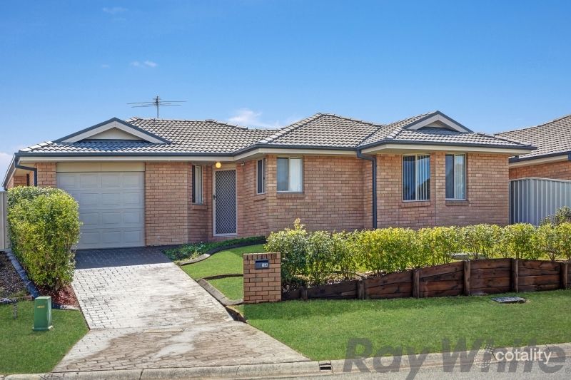 76a Streeton Dr, Metford, NSW 2323