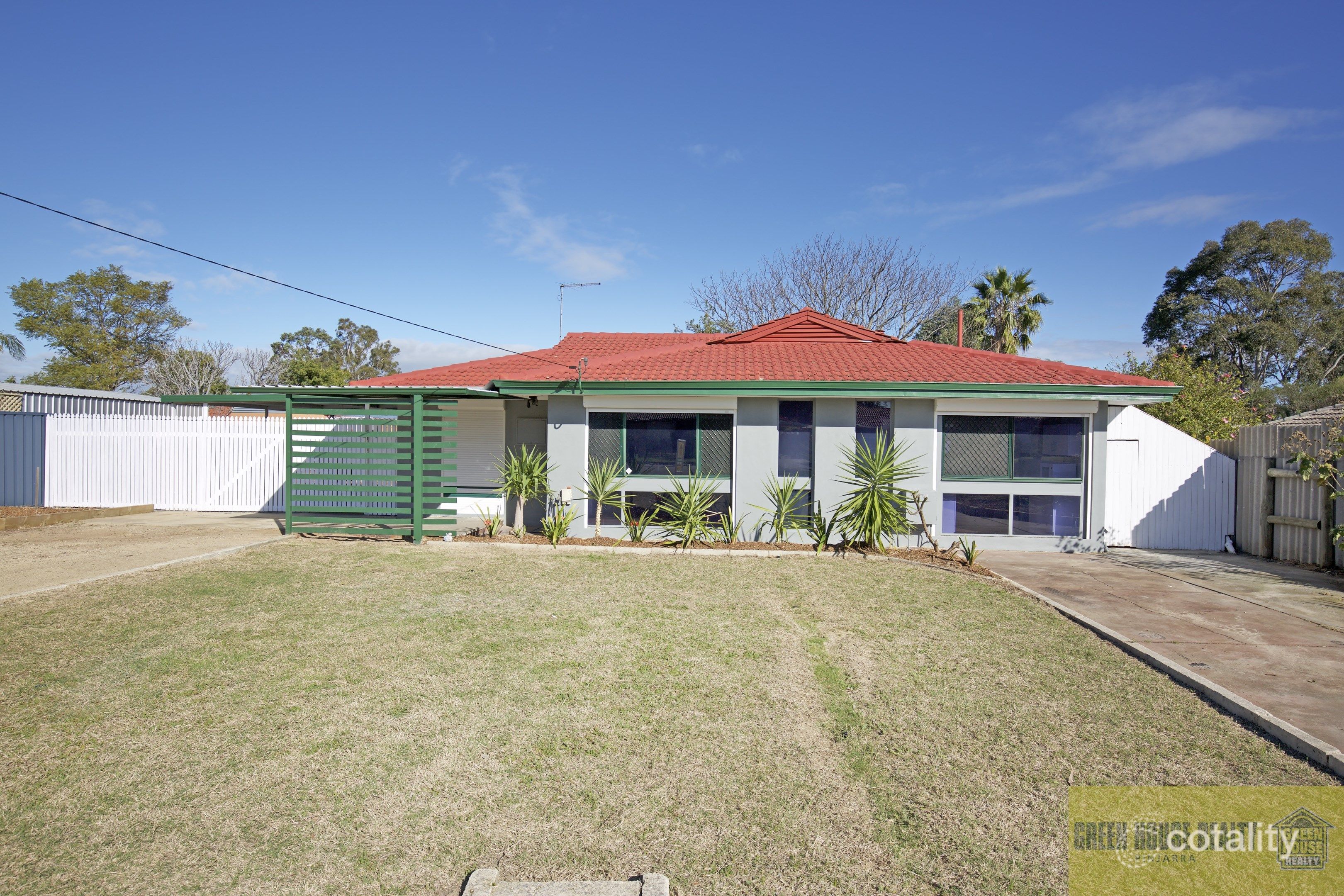 8 Kingia Pl, Pinjarra, WA 6208