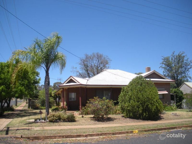 83 Euchie St, Peak Hill, NSW 2869