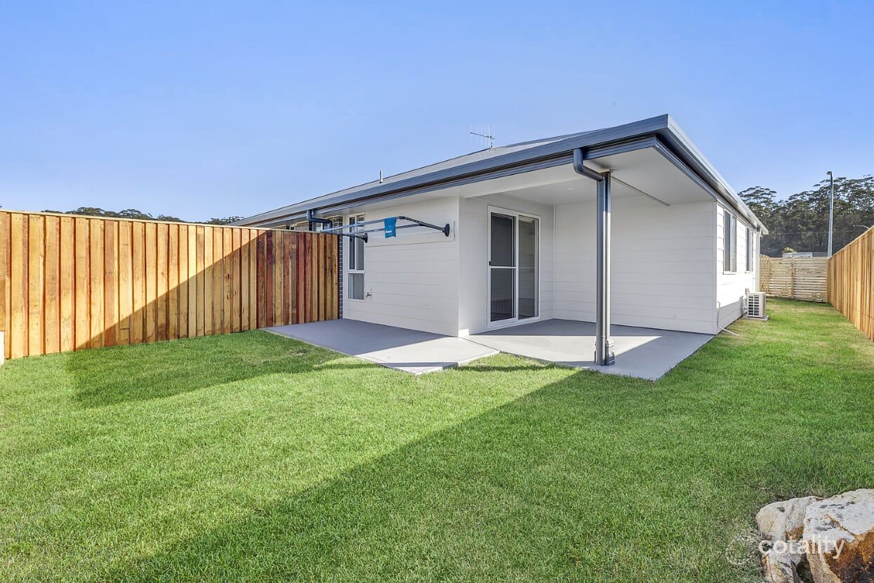 9a Seminar St, Thrumster, NSW 2444