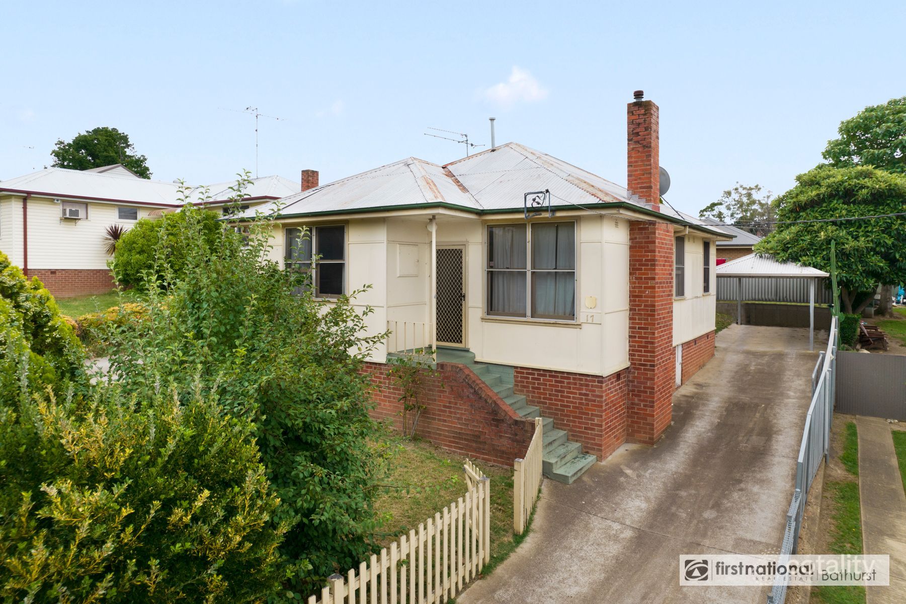 17 West St, West Bathurst, NSW 2795