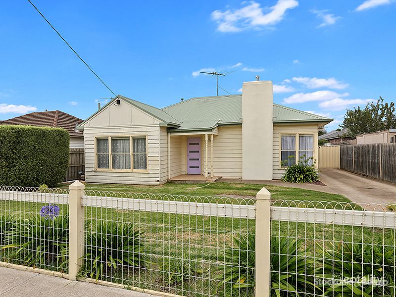 21 Roslyn Rd, Belmont, VIC 3216