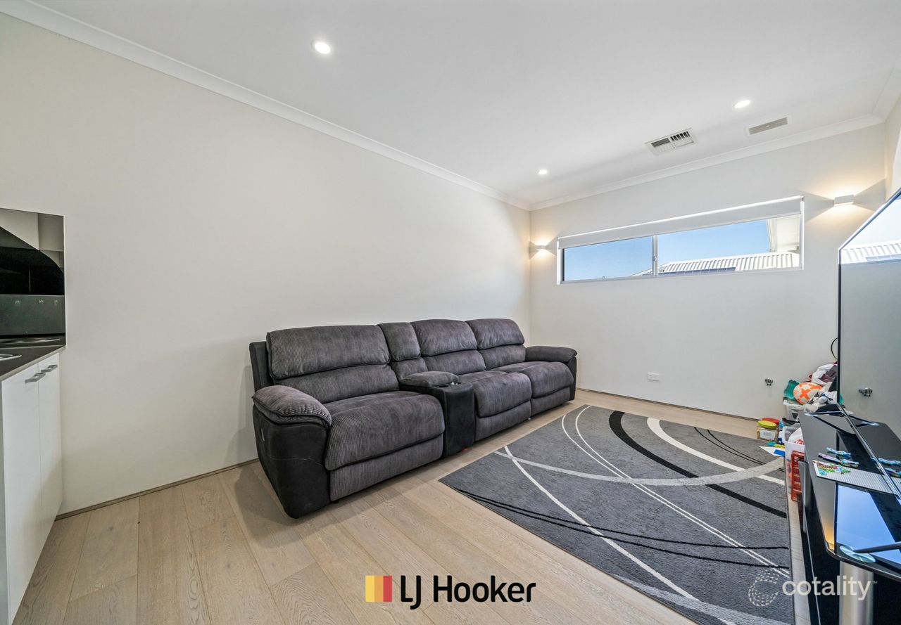 12b Martelli Pl, Stirling, WA 6021