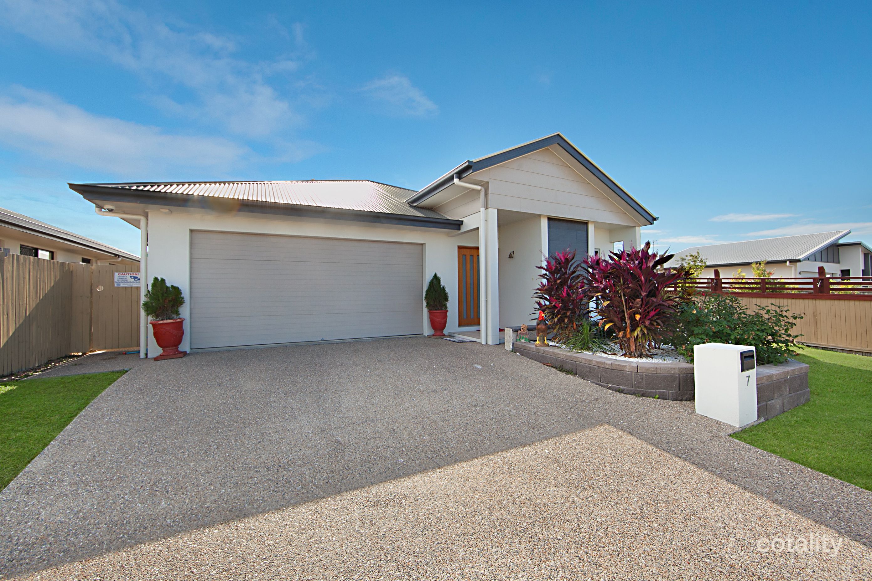 7 Poinsettia Dr, Bohle Plains, QLD 4817