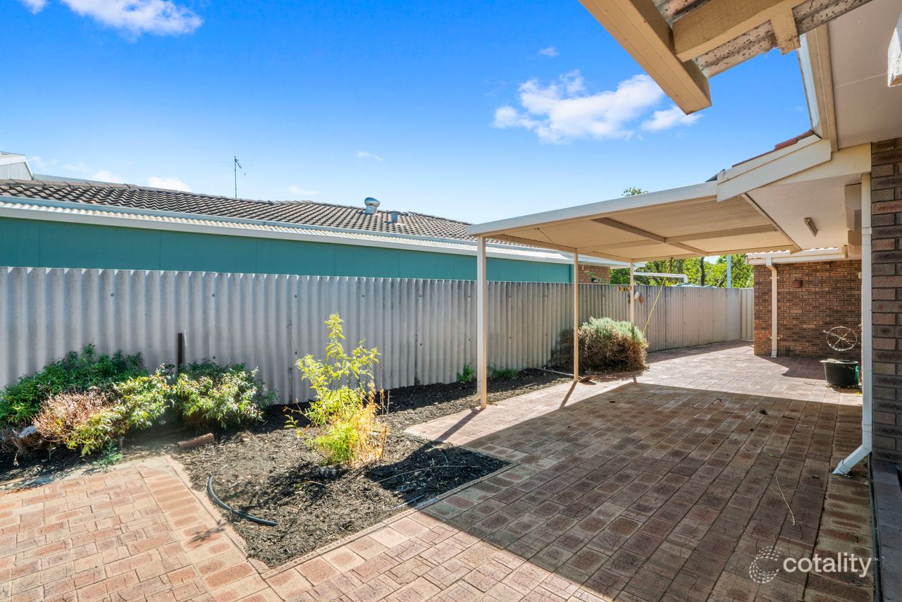 25 Grovelands Dr, Camillo, WA 6111