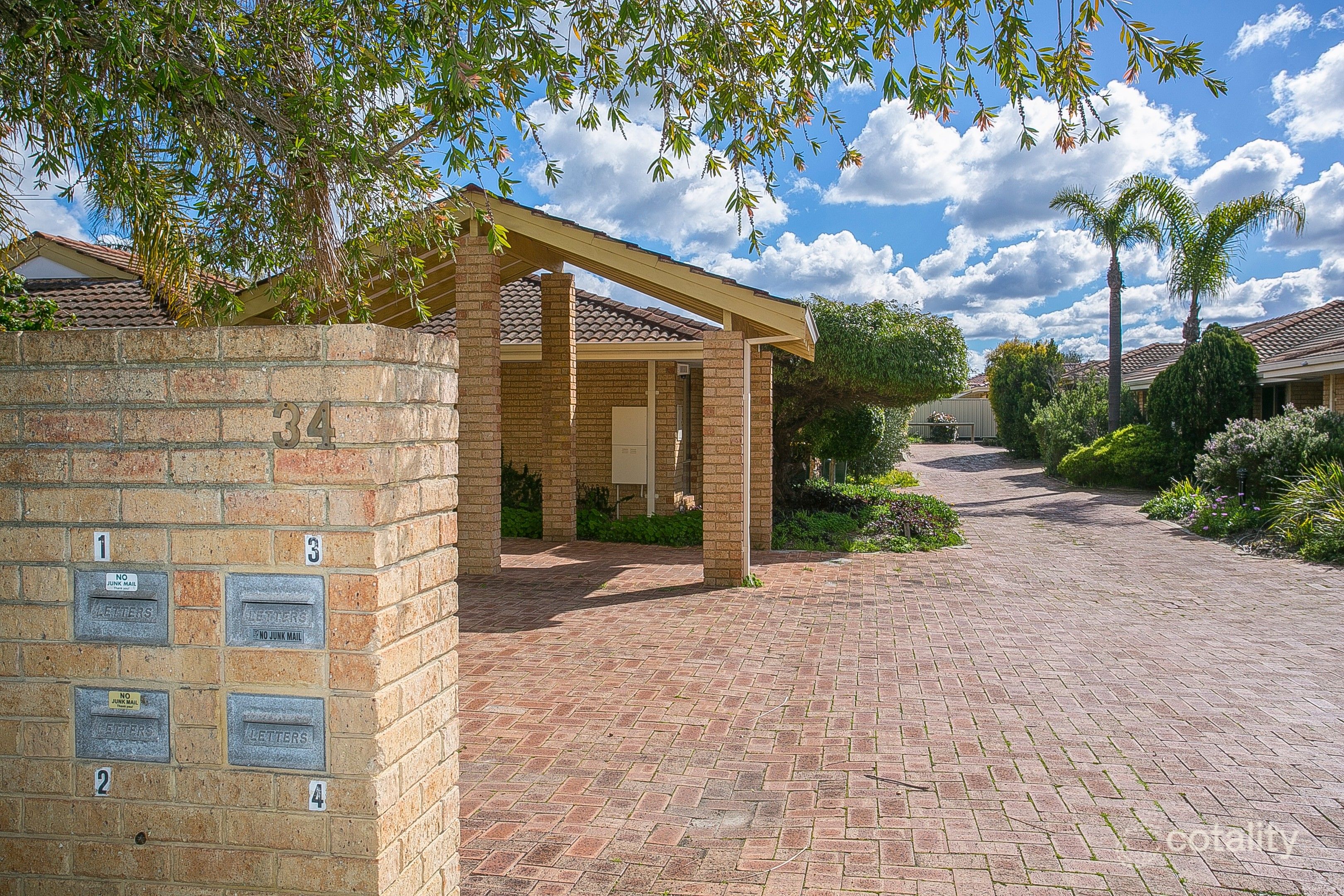 2/34 Smith St, Dianella, WA 6059
