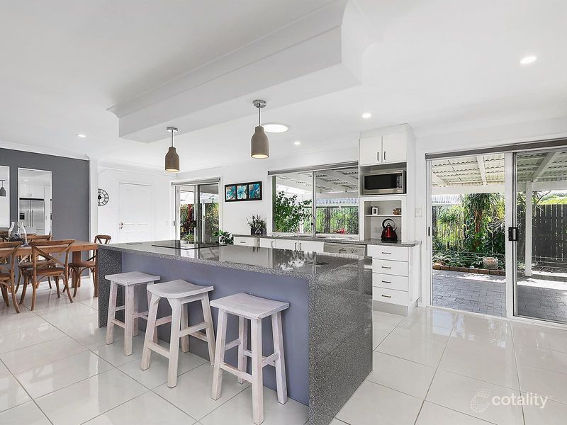 15 Satinay St, Mountain Creek, QLD 4557