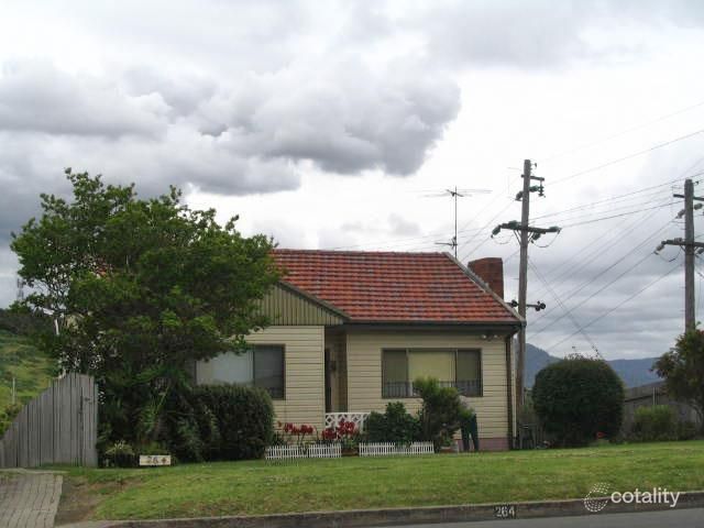 264 Flagstaff Rd, Lake Heights, NSW 2502