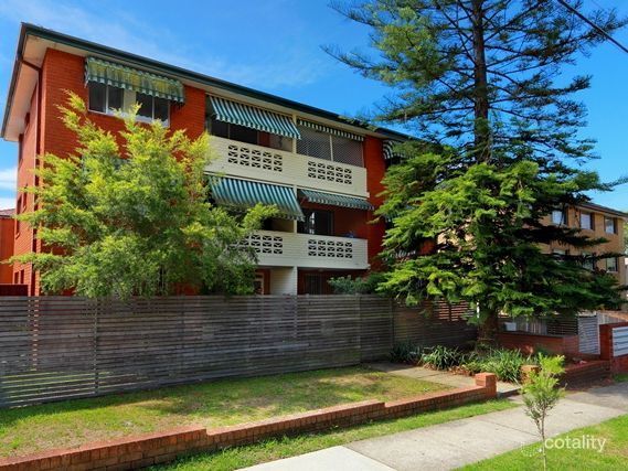 2/11 St Albans Rd, Kingsgrove, NSW 2208