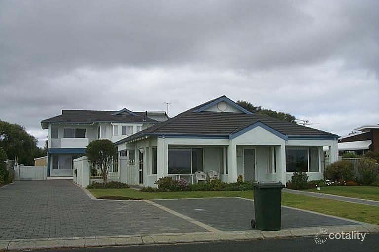 2/1004 Geographe Bay Rd, Geographe, WA 6280