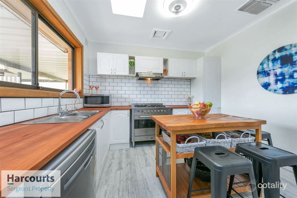 9 Grimmett Ave, Parafield Gardens, SA 5107