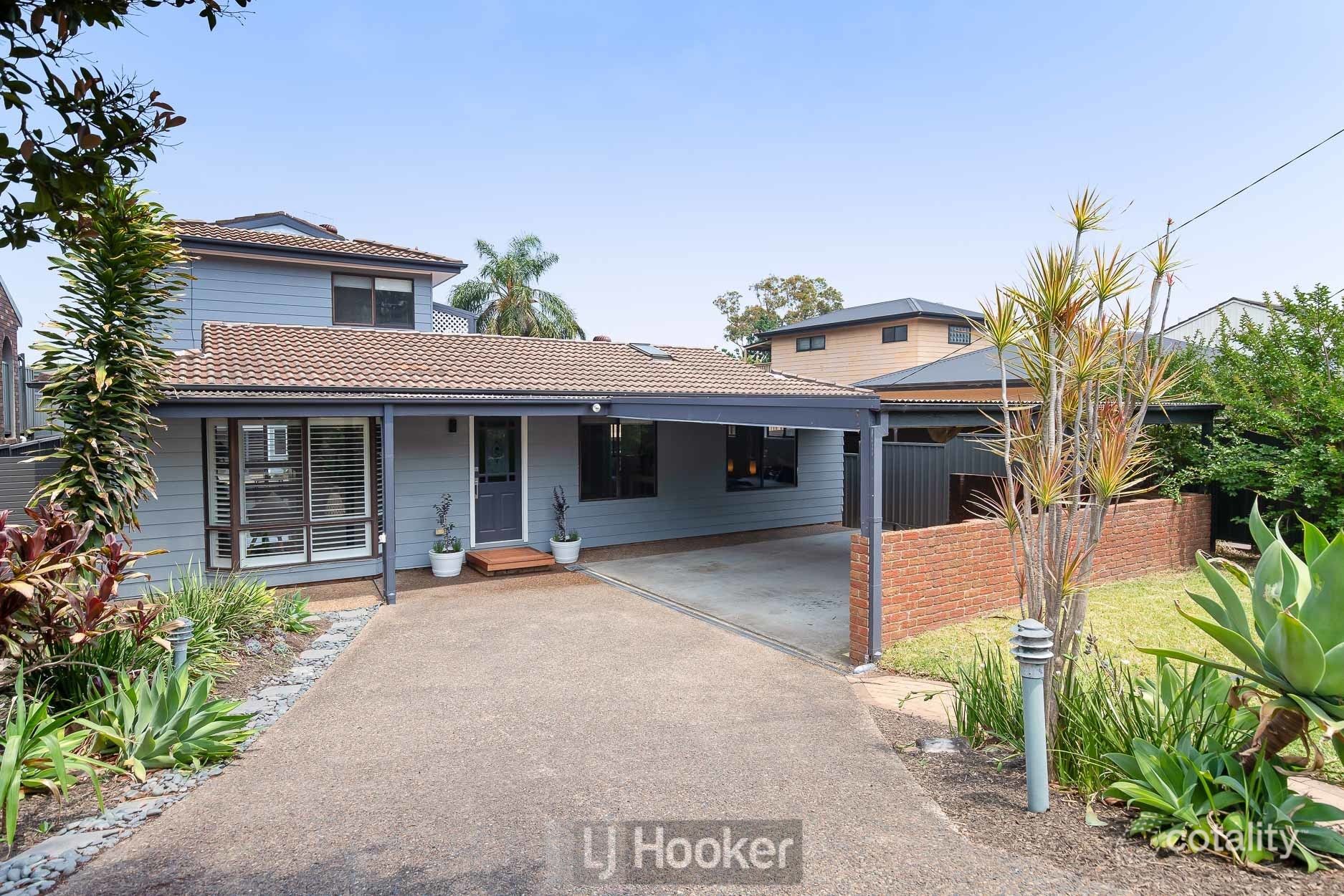 32 Carlisle Row, Fishing Point, NSW 2283