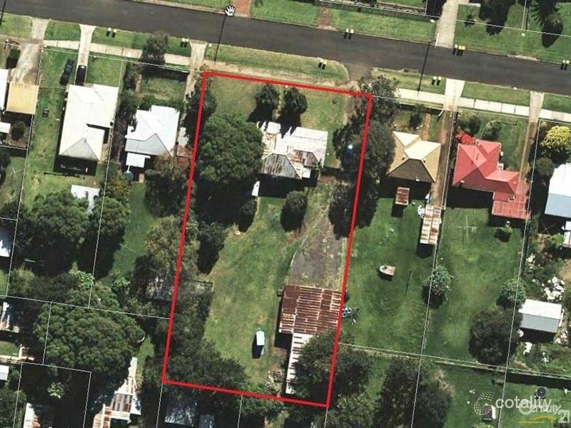 24 Gregory St, Harlaxton, QLD 4350