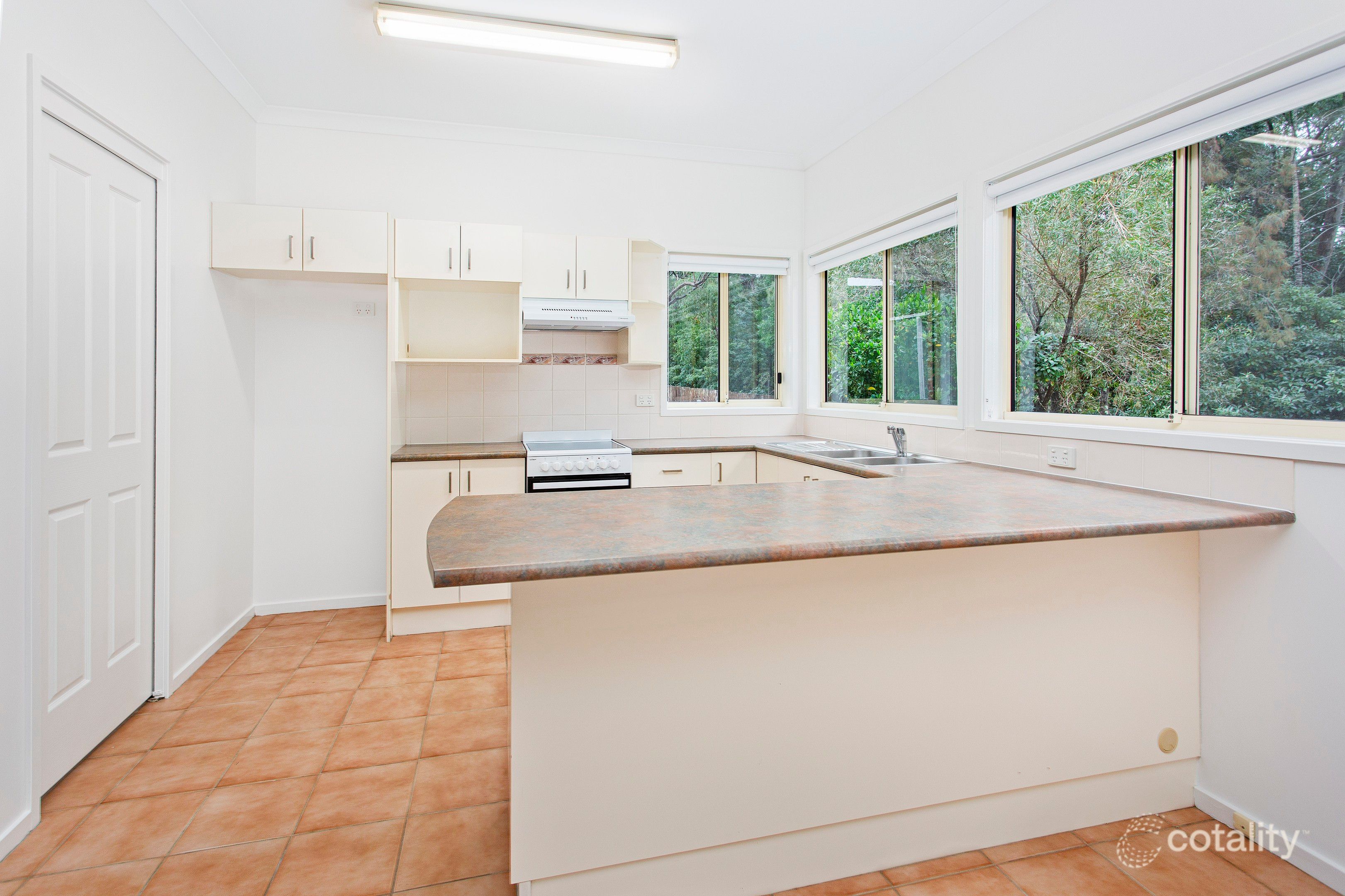1/3 Ettrick Cl, Bomaderry, NSW 2541