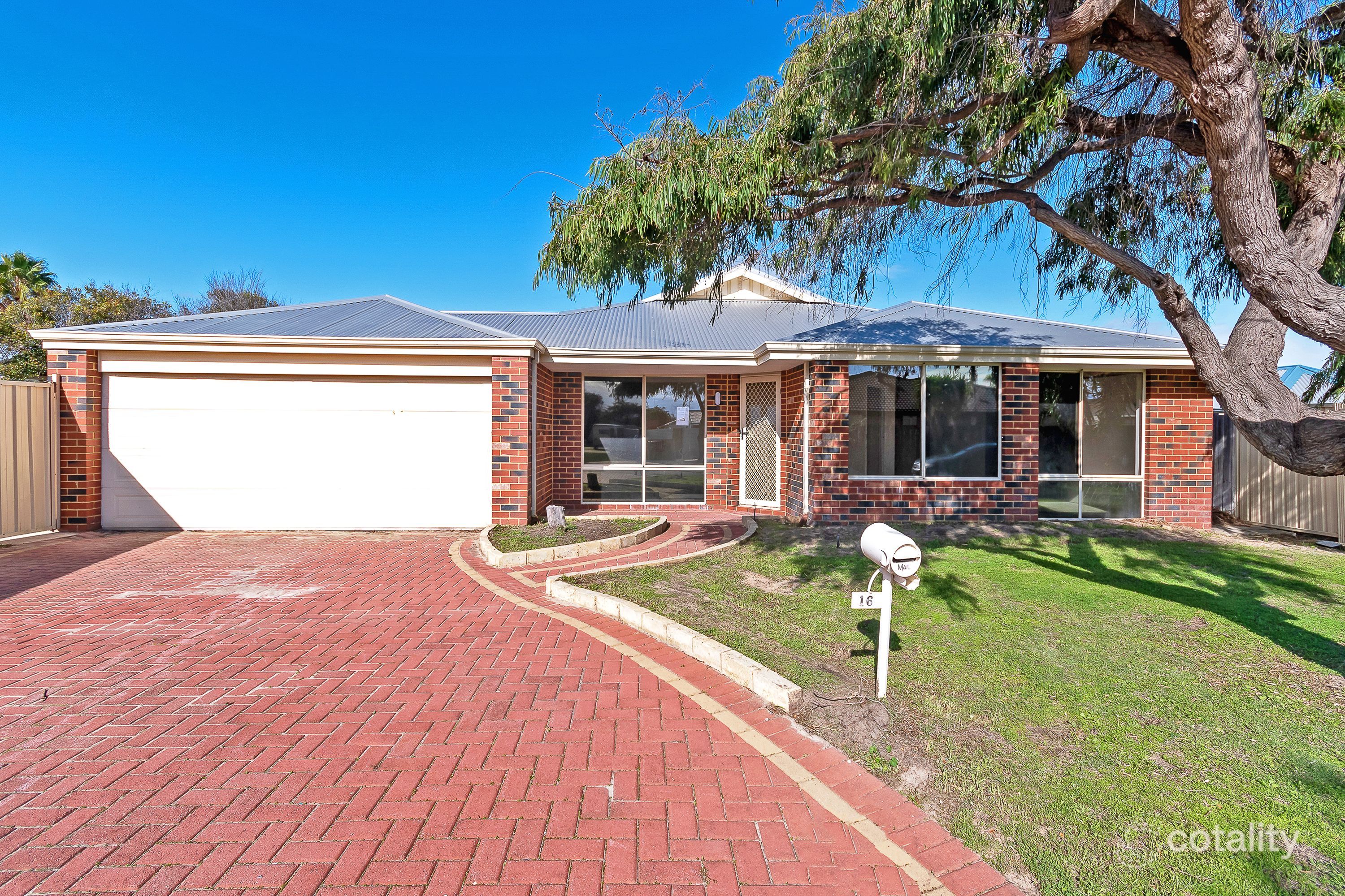 16 Maltara Loop, Quinns Rocks, WA 6030