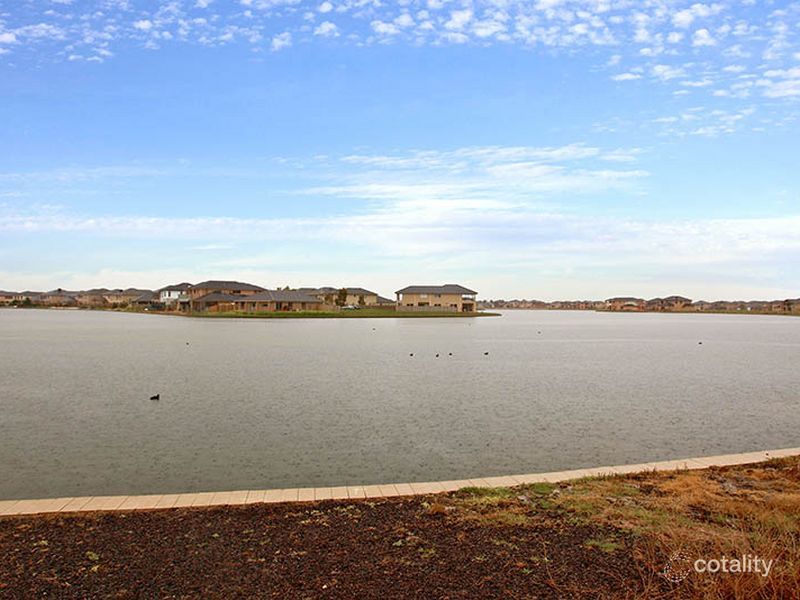225 Sanctuary Lakes South Bvd, Point Cook, VIC 3030