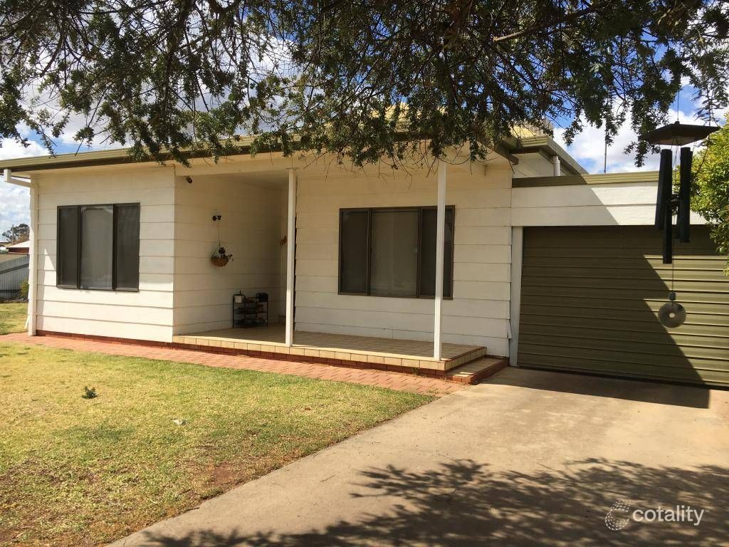 151 Palm Ave, Leeton, NSW 2705