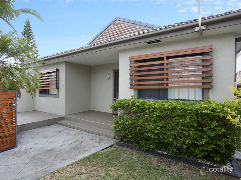 17 Francis St, Mermaid Beach, QLD 4218