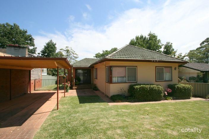 8 Rickard Rd, Warrimoo, NSW 2774