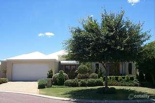8 Baychester Cir, Canning Vale, WA 6155