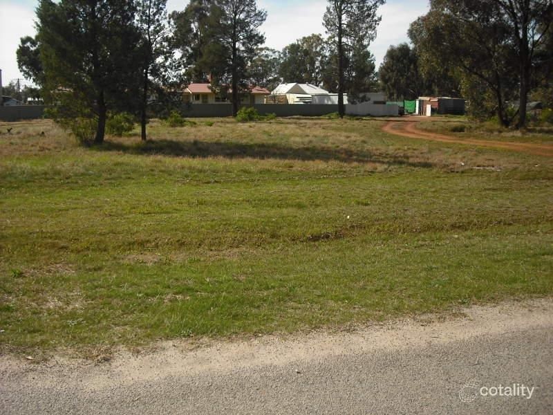 17 Harrison St, Ariah Park, NSW 2665