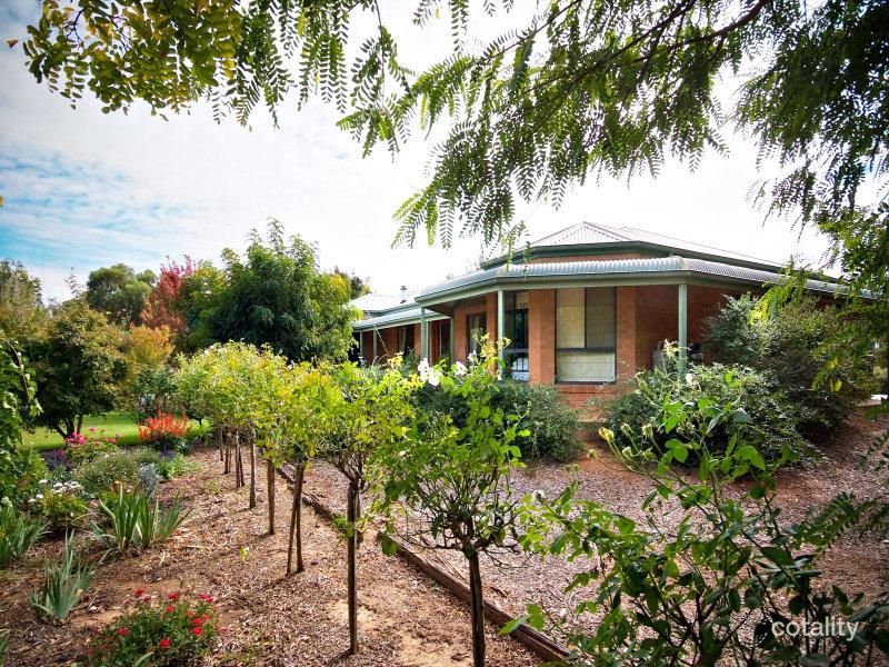 361 River Dr, Narromine, NSW 2821