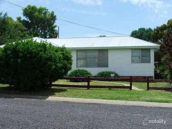 42 Pitt St, Glen Innes, NSW 2370