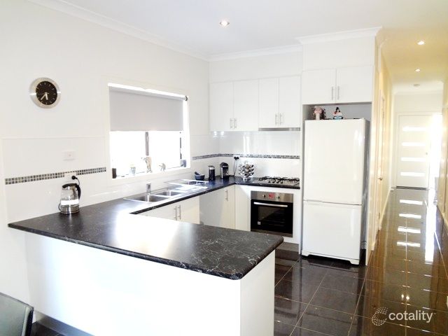 21 Fermont Ave, Craigieburn, VIC 3064
