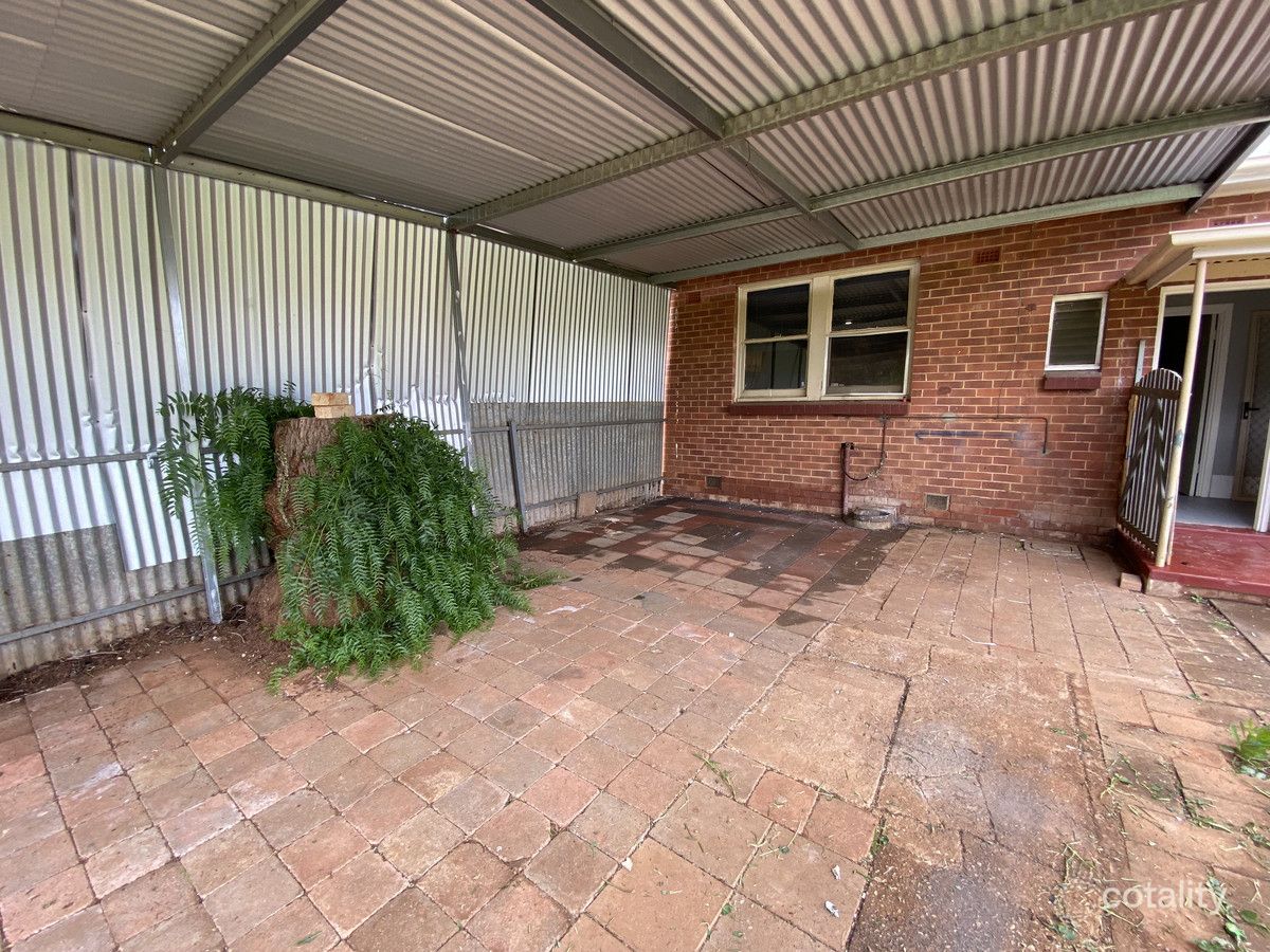 24 Midlow Rd, Elizabeth Downs, SA 5113