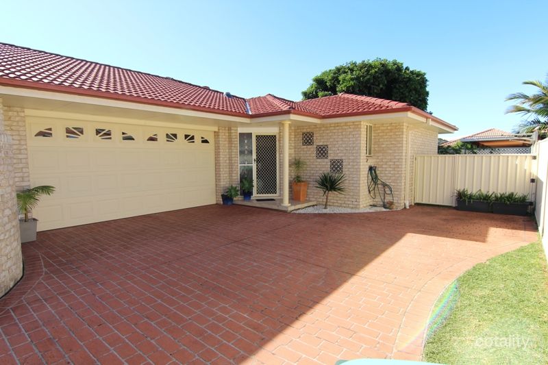 2/31 Amanda Cres, Forster, NSW 2428