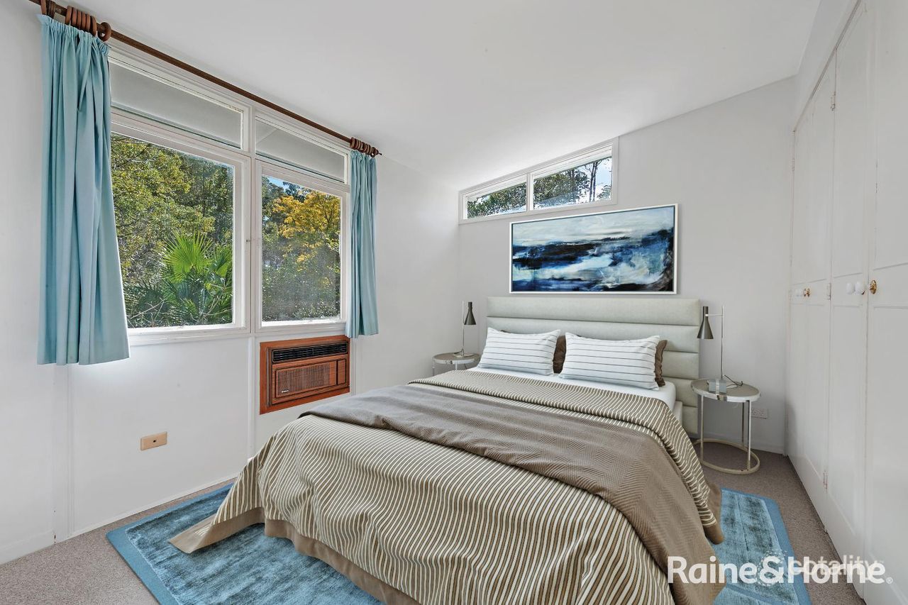 25 Carcoola Cres, Normanhurst, NSW 2076