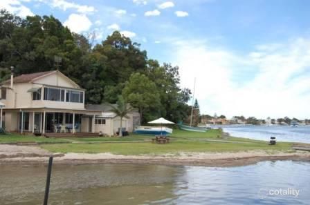 176 Marks Point Rd, Marks Point, NSW 2280