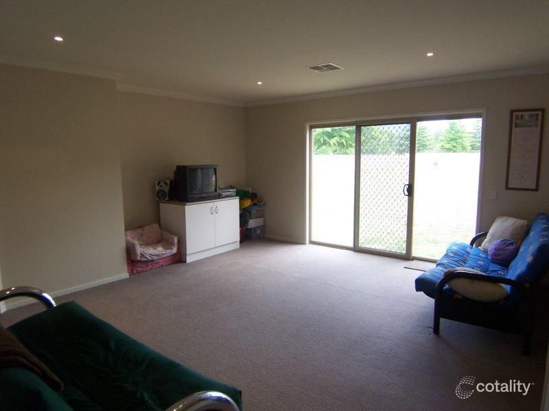 1 Paiano Lane, Bright, VIC 3741