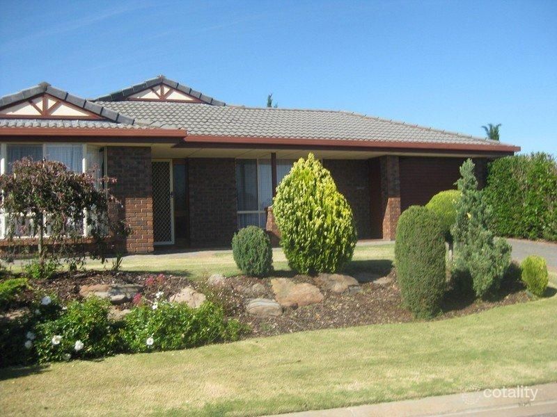 6 Drumborg Ct, Woodcroft, SA 5162