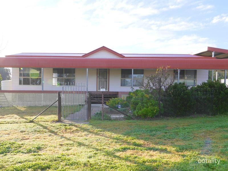 1 Lynn St, Canowindra, NSW 2804