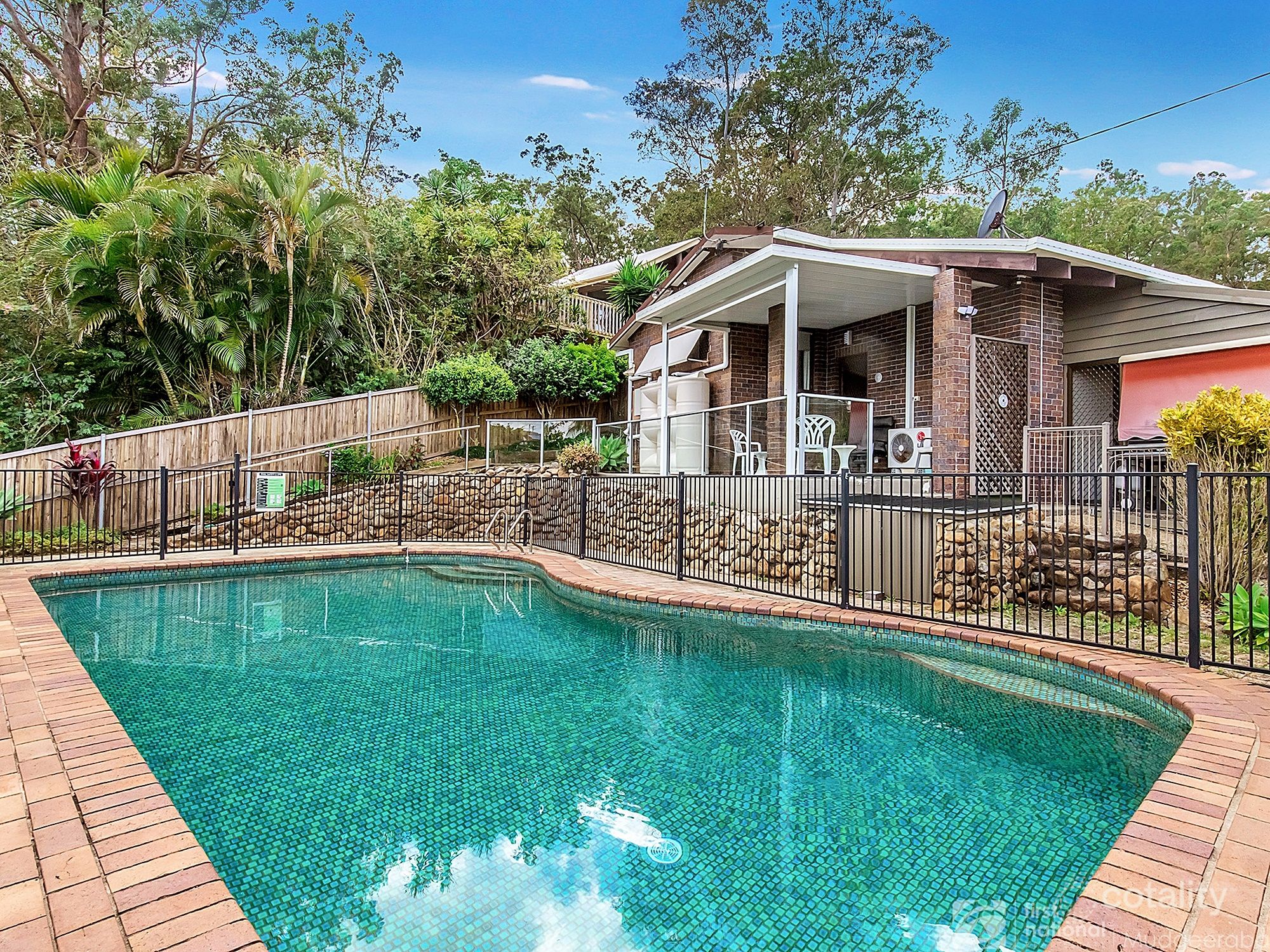 2 Eclipse Ct, Mudgeeraba, QLD 4213