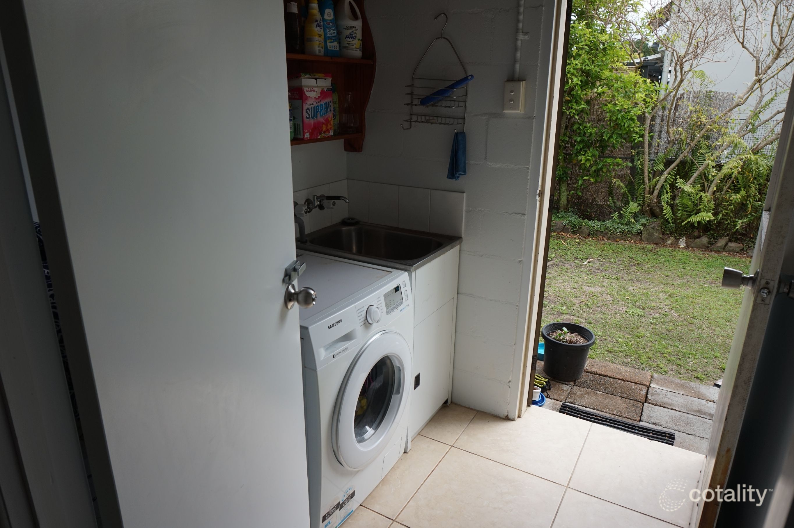 22 Tailor St, Tin Can Bay, QLD 4580