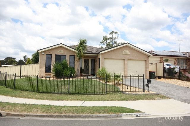 14 Styles Cres, Minto, NSW 2566
