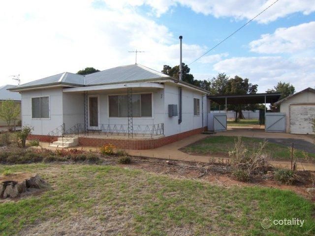 27 East St, Yoogali, NSW 2680
