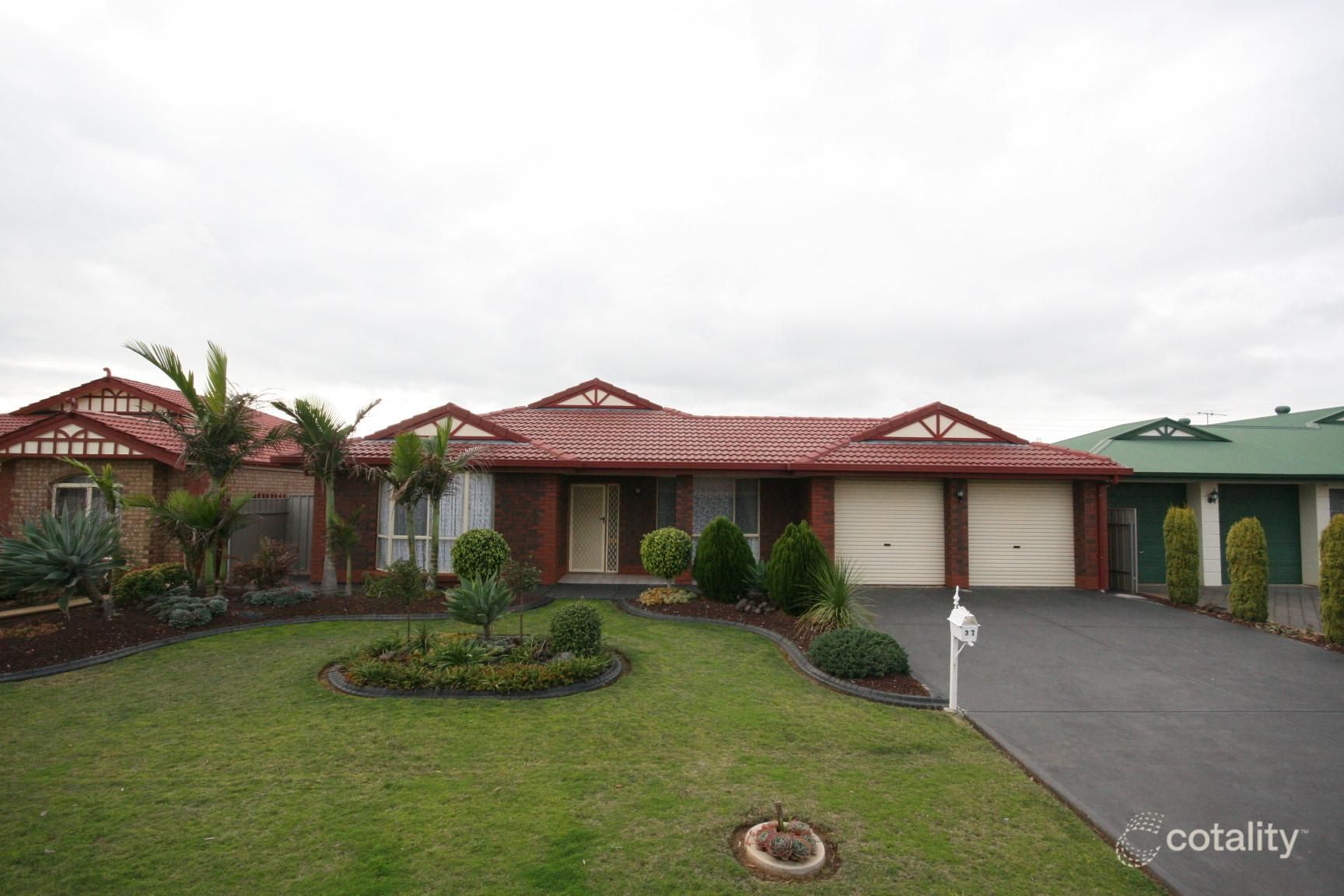 37 Falcon Dr, Parafield Gardens, SA 5107